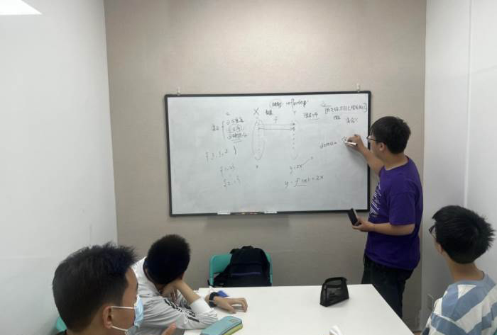 一人一小群服务责任制 一人一小群服务责任制