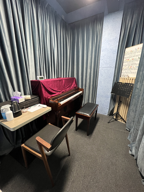 钢琴室