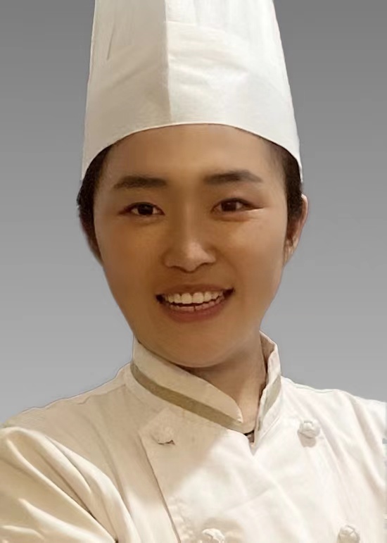李云霞 李云霞