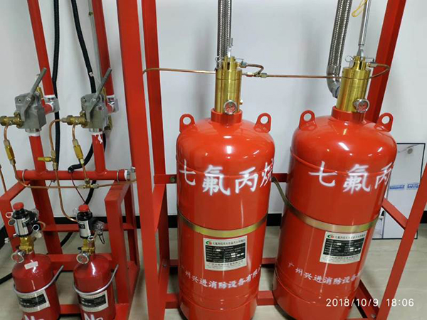 灭火器