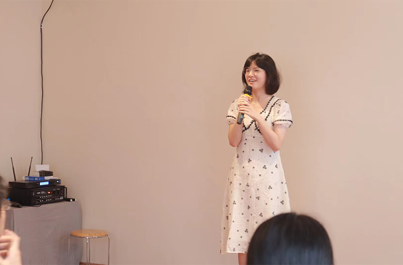 学员上台演练