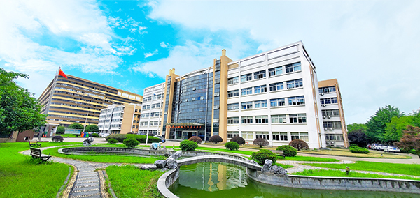 学校主楼形象