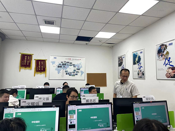 指導(dǎo)現(xiàn)場