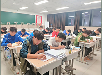 文化课上课现场