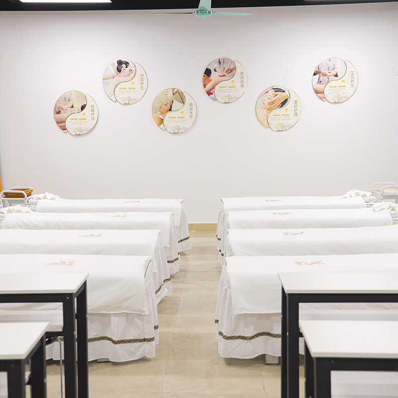 學(xué)校環(huán)境