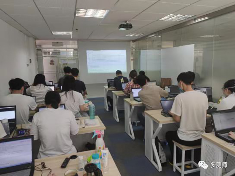 教學(xué)現(xiàn)場(chǎng)