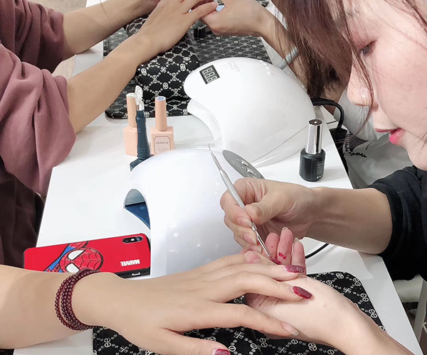 美甲實(shí)操 美甲實(shí)操