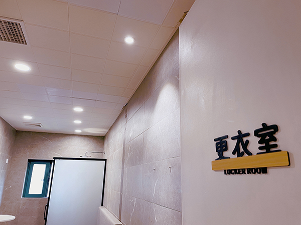 更衣室
