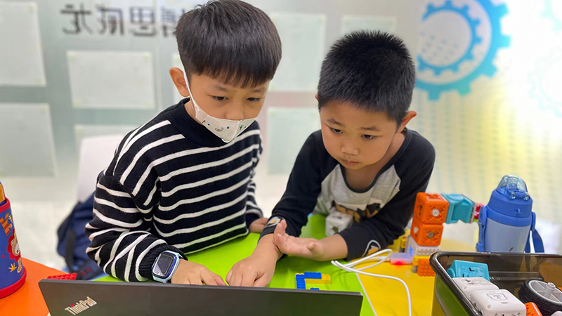 方糖智能机器人学习