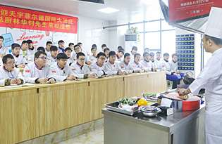 教學(xué)指導(dǎo)場(chǎng)景 教學(xué)指導(dǎo)場(chǎng)景