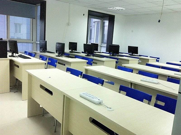 课室