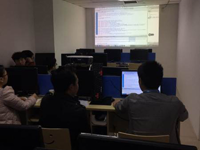 上課場(chǎng)景 上課場(chǎng)景