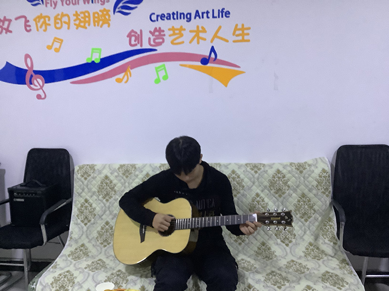 吉他教学(此生天赋异禀) 吉他教学(此生天赋异禀)