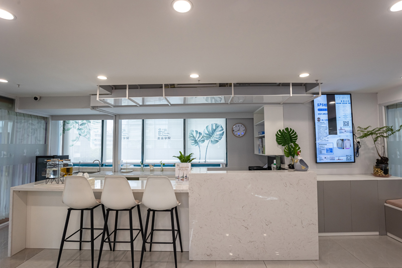 學(xué)校環(huán)境