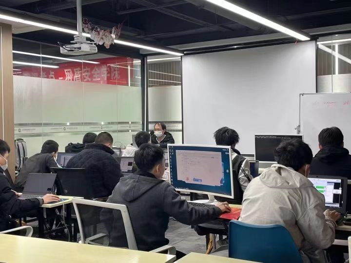 授課現(xiàn)場 授課現(xiàn)場