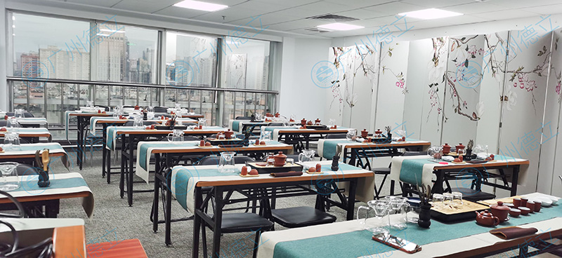 學(xué)校環(huán)境