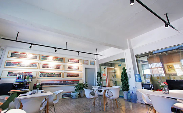 休息區(qū) 休息區(qū)