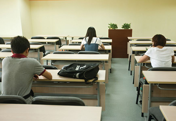 自習(xí)現(xiàn)場(chǎng) 自習(xí)現(xiàn)場(chǎng)