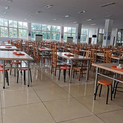 飯?zhí)? />
                    <img class=