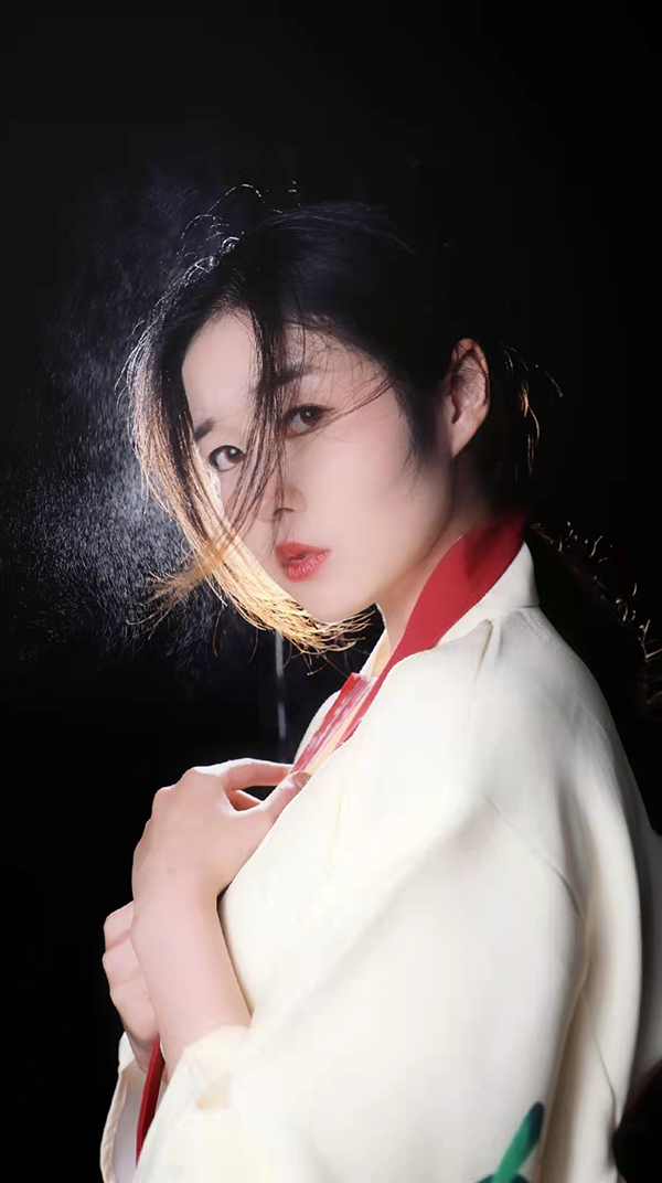 李旖若 李旖若