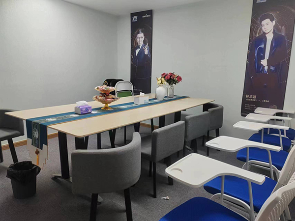 8be7a06eb702775093aaeb1468dce58