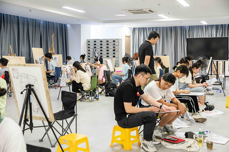 厘米日常上课情景