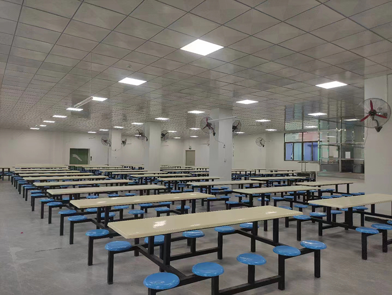 学校食堂 学校食堂