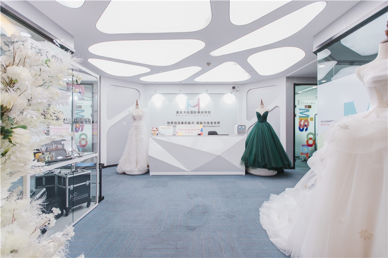 成都蜜丝卡伦 成都蜜丝卡伦