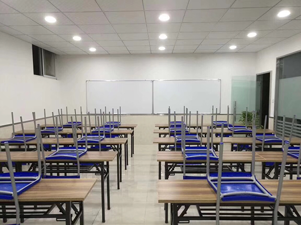 课室