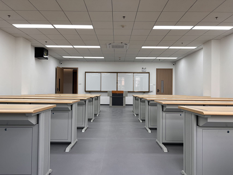 课室