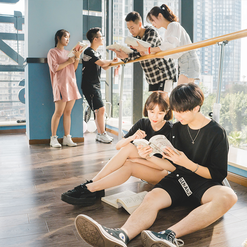 学生舞蹈室 学生舞蹈室