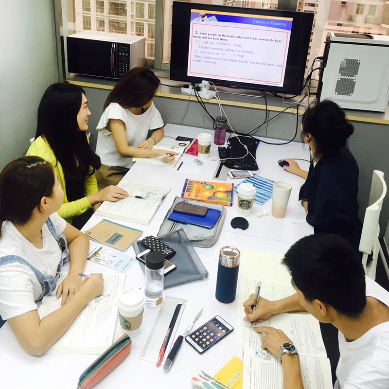 上課現(xiàn)場(chǎng)