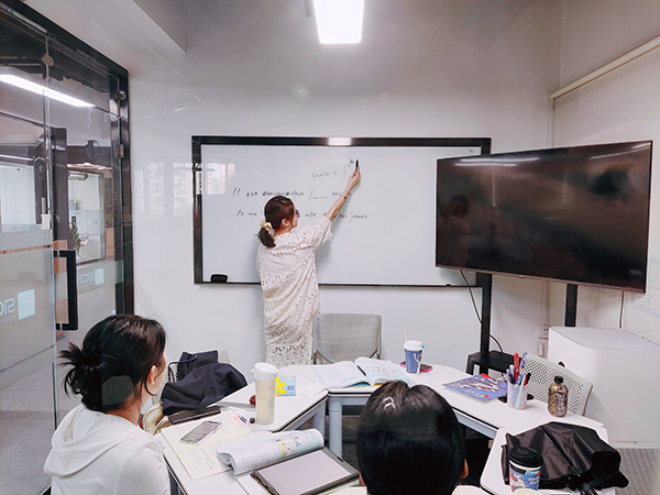 課堂現(xiàn)場(chǎng) 課堂現(xiàn)場(chǎng)