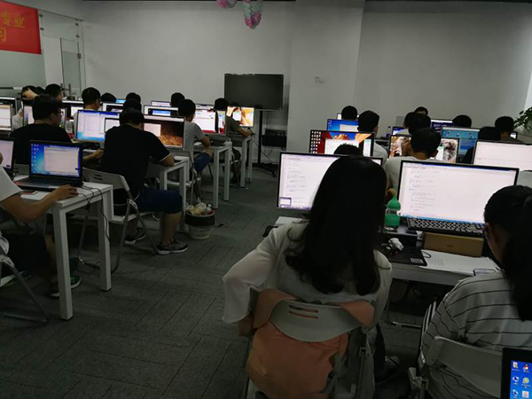 上課現(xiàn)場(chǎng)