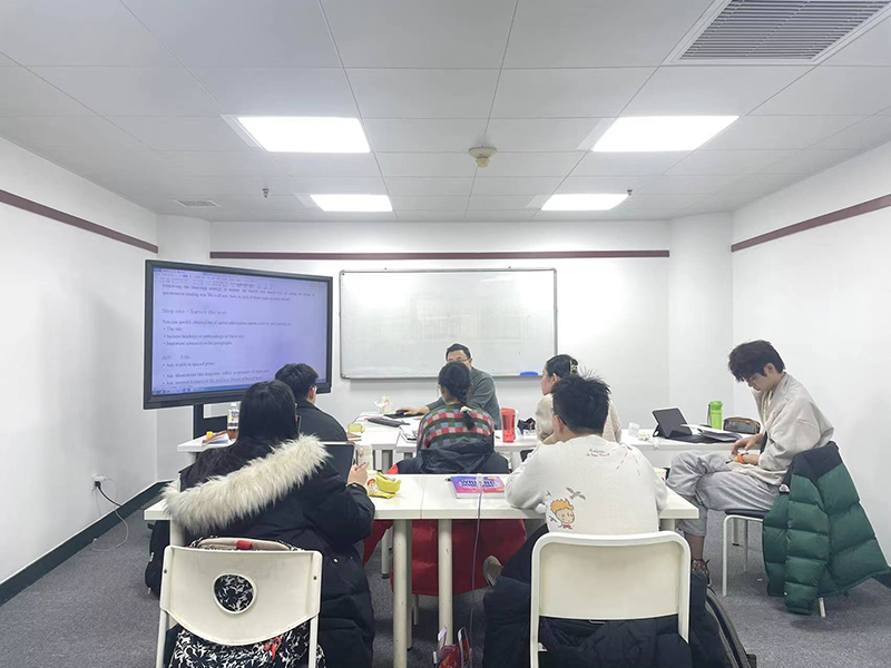 授課現(xiàn)場(chǎng) 授課現(xiàn)場(chǎng)