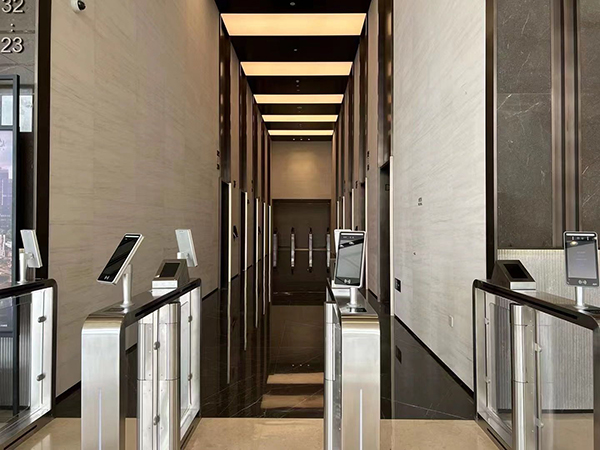 写字楼电梯间