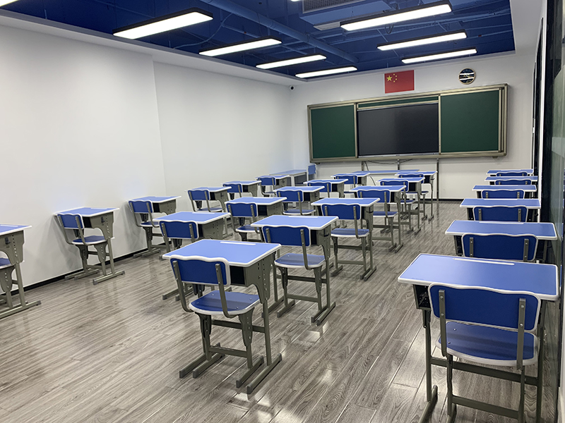 课室