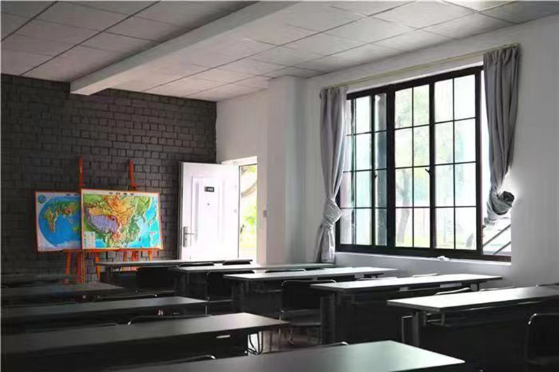 學(xué)校環(huán)境