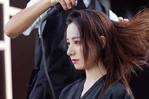 美发