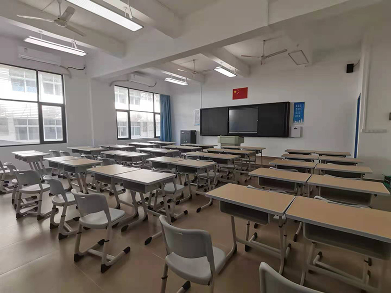 课室