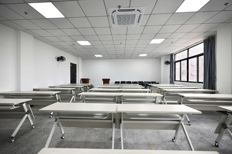 课室