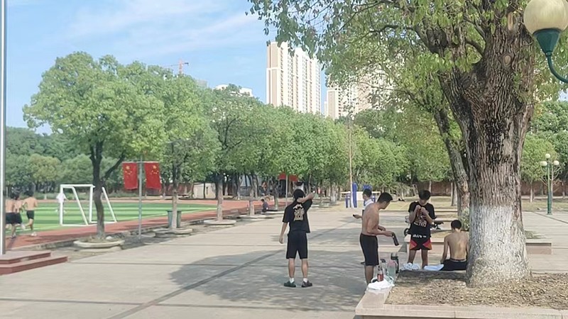 休息現(xiàn)場 休息現(xiàn)場