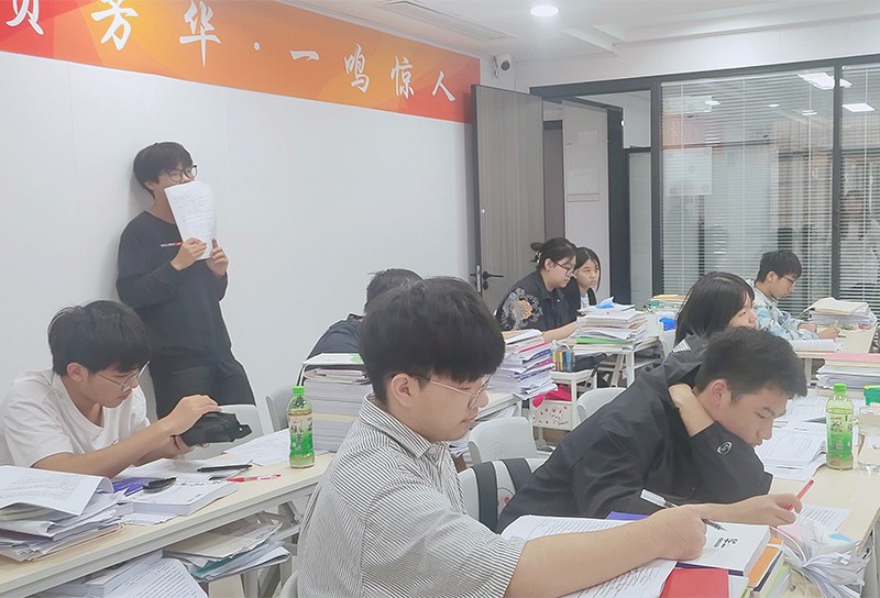 學(xué)習(xí)現(xiàn)場(chǎng) 學(xué)習(xí)現(xiàn)場(chǎng)