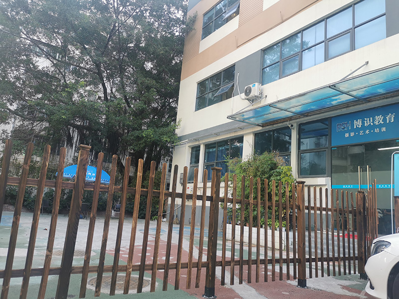 學(xué)校環(huán)境