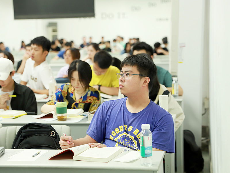 學(xué)習(xí)現(xiàn)場(chǎng) 學(xué)習(xí)現(xiàn)場(chǎng)