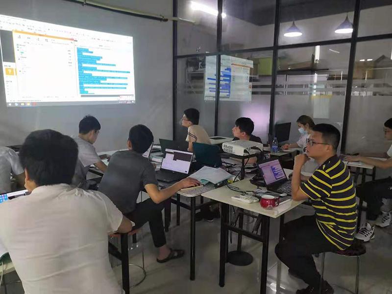 学校环境+学校设备