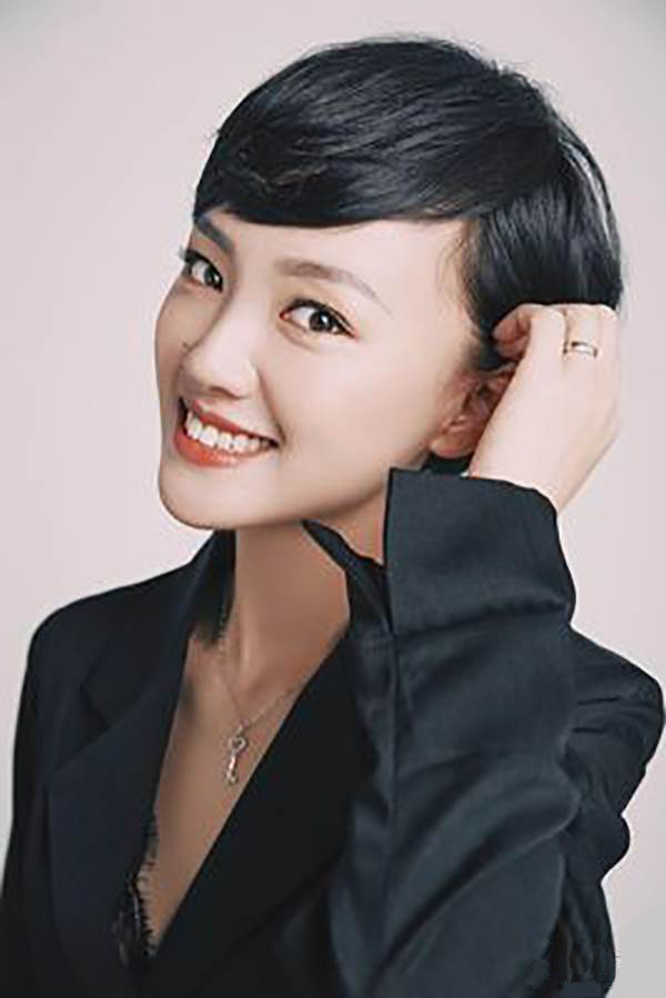 杨霓
