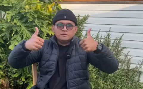 KOMANG KOMANG