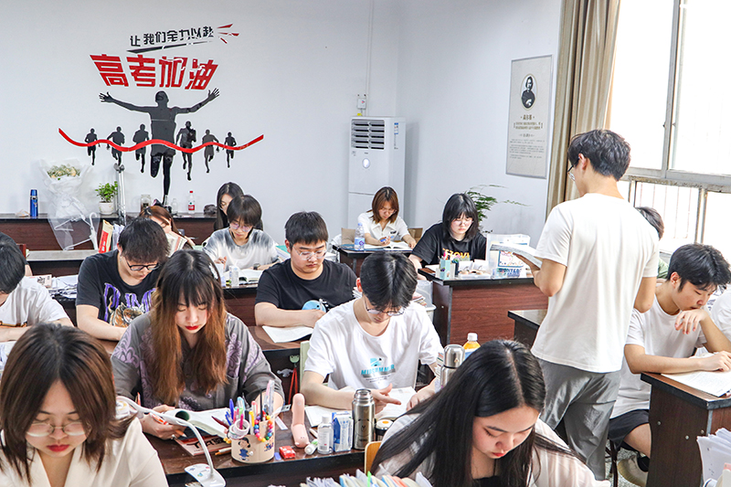 學(xué)習(xí)場面