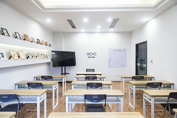 课室